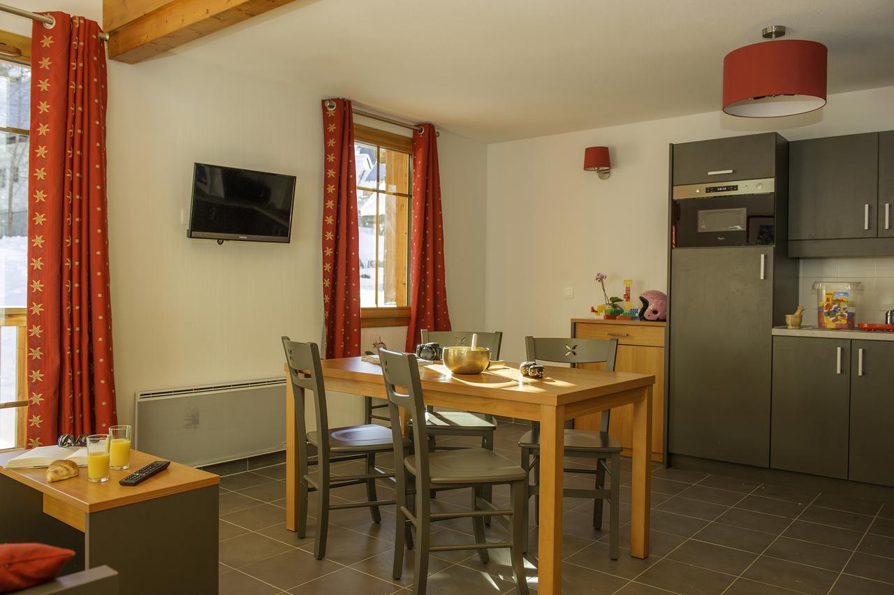 Goelia Les Chalets De Belledonne Saint-Colomban-des-Villards Ngoại thất bức ảnh